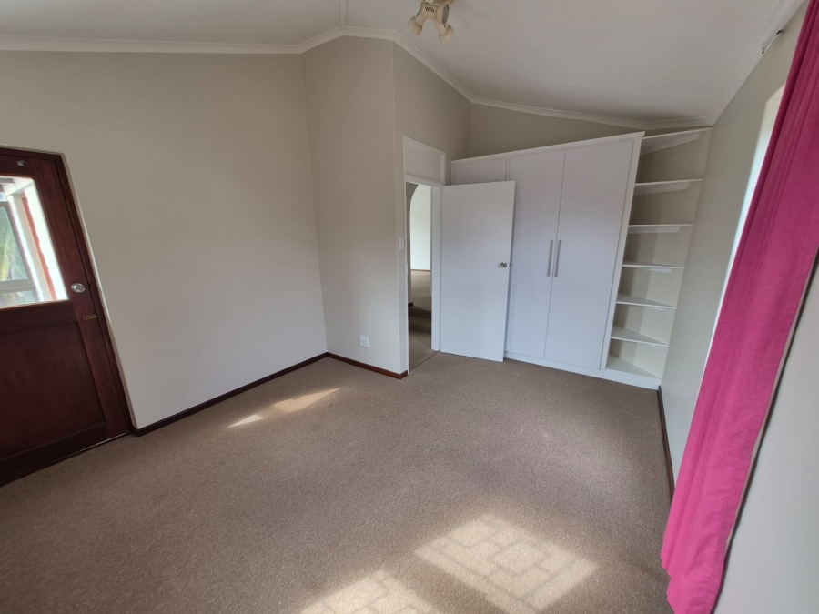 5 Bedroom Property for Sale in Bayview Western Cape